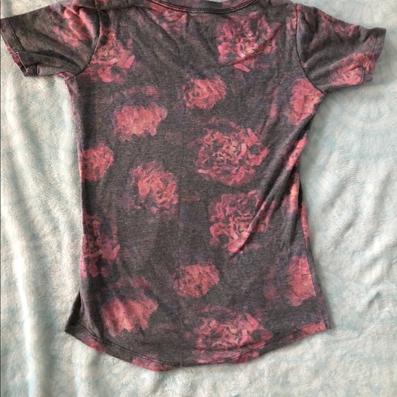 Aeropostale Floral T-Shirt - Picture 2 of 2